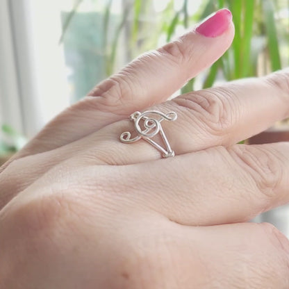 Music note ring