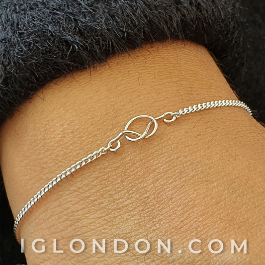 The knot friendship bracelet, crafted in sterling silver - IGLondon.com IGLondon.com, knot, mother, mothers, new, sterling silver